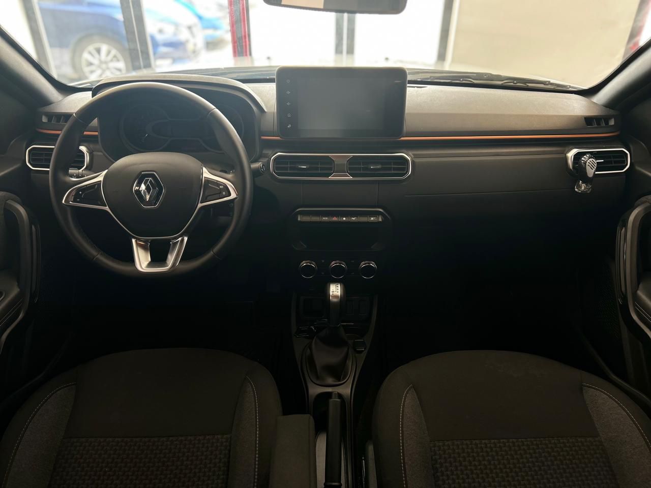 2024 Renault Oroch Base